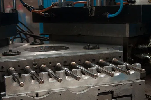 Injection blow moulding machine